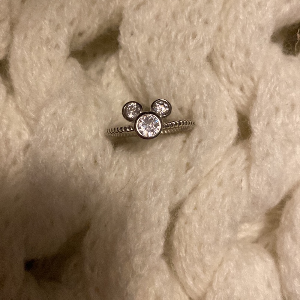 Charmed aroma ring